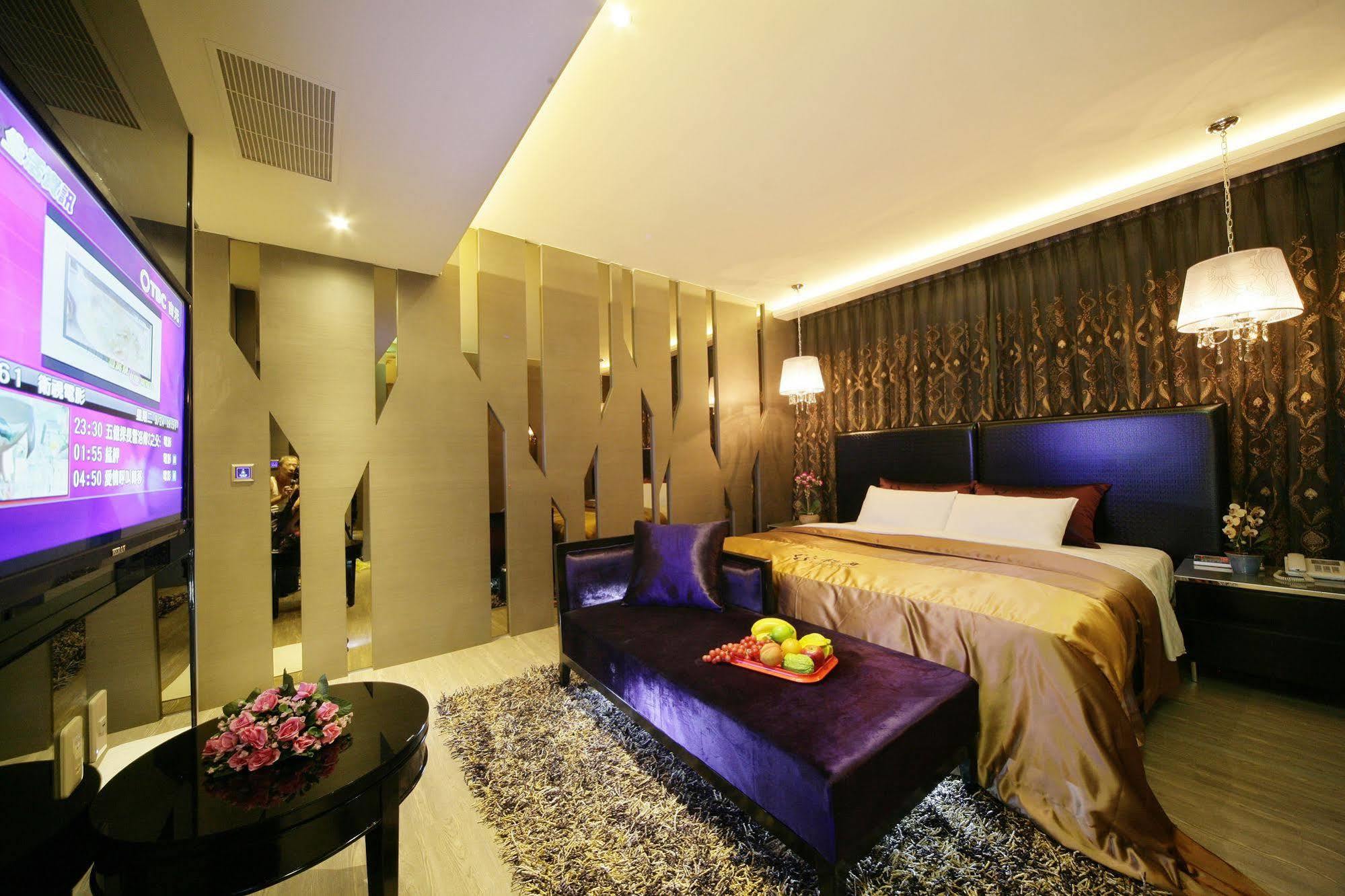 Chusha Motel Kungkuan Kültér fotó