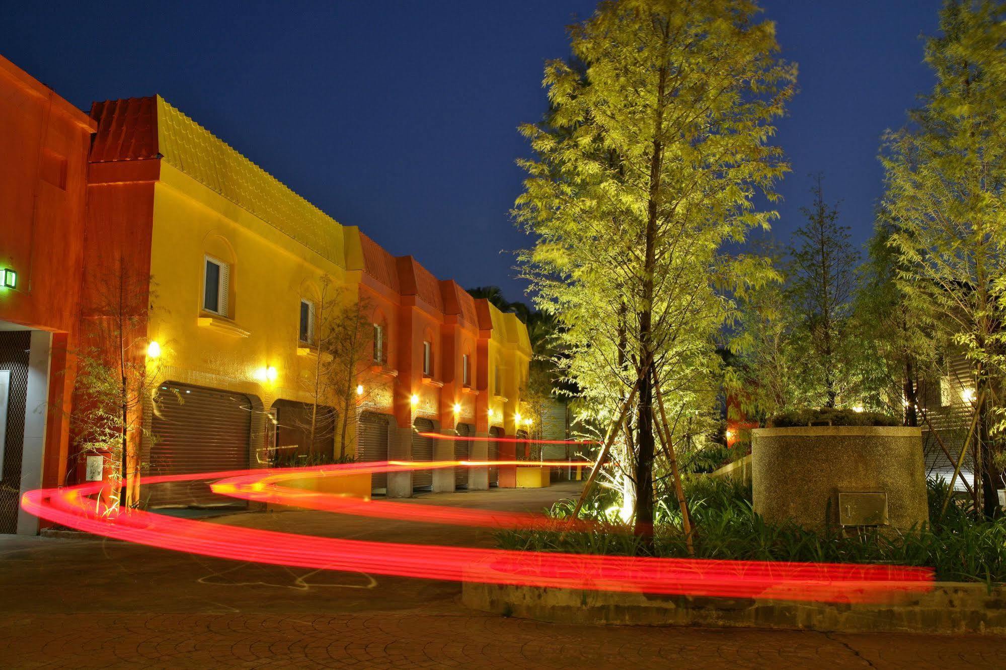 Chusha Motel Kungkuan Kültér fotó